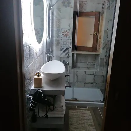 Plano De Laczarulo أكيارولي