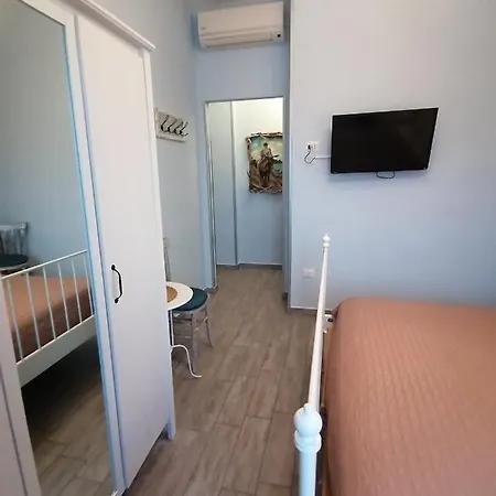 فندق مبيت وإفطار Plano De Laczarulo 3*