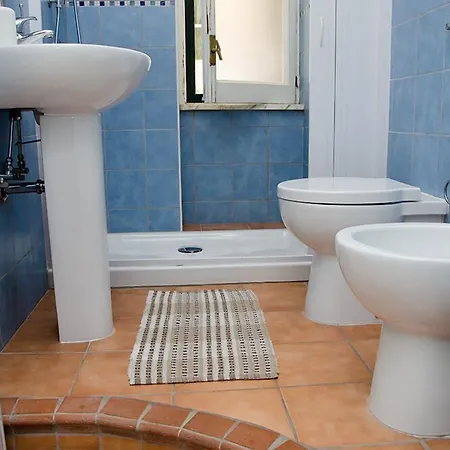 Bed & Breakfast Plano De Laczarulo